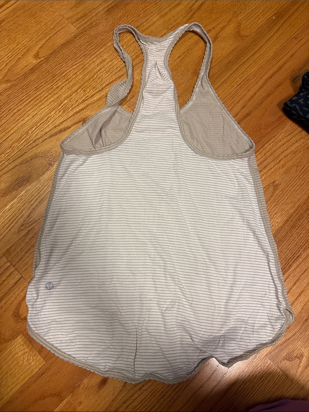 Lululemon Light Beige Striped Racerback Tank Top size 2 - Picture 2 of 2